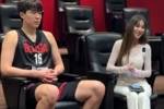 周玲安:在开拓者训练馆专访了杨瀚森 相信他的未来会越来越好