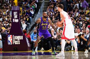 有望抢七?ESPN预测明日胜率:火箭高达64.5% 湖人35.5%